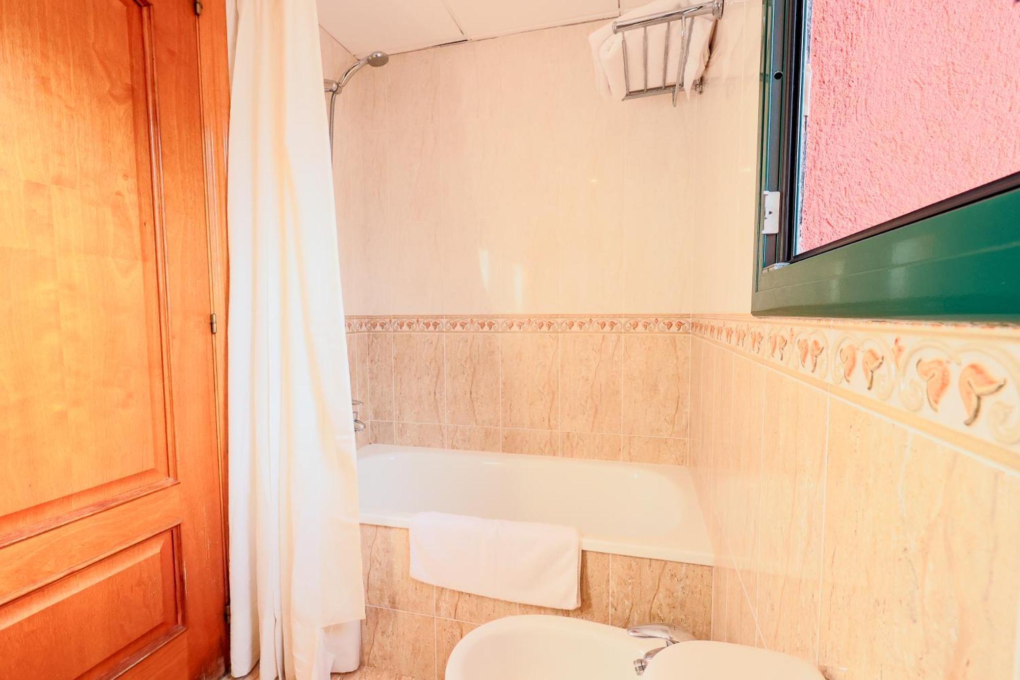 Apartamentos Royal Lloret de Mar Exteriör bild