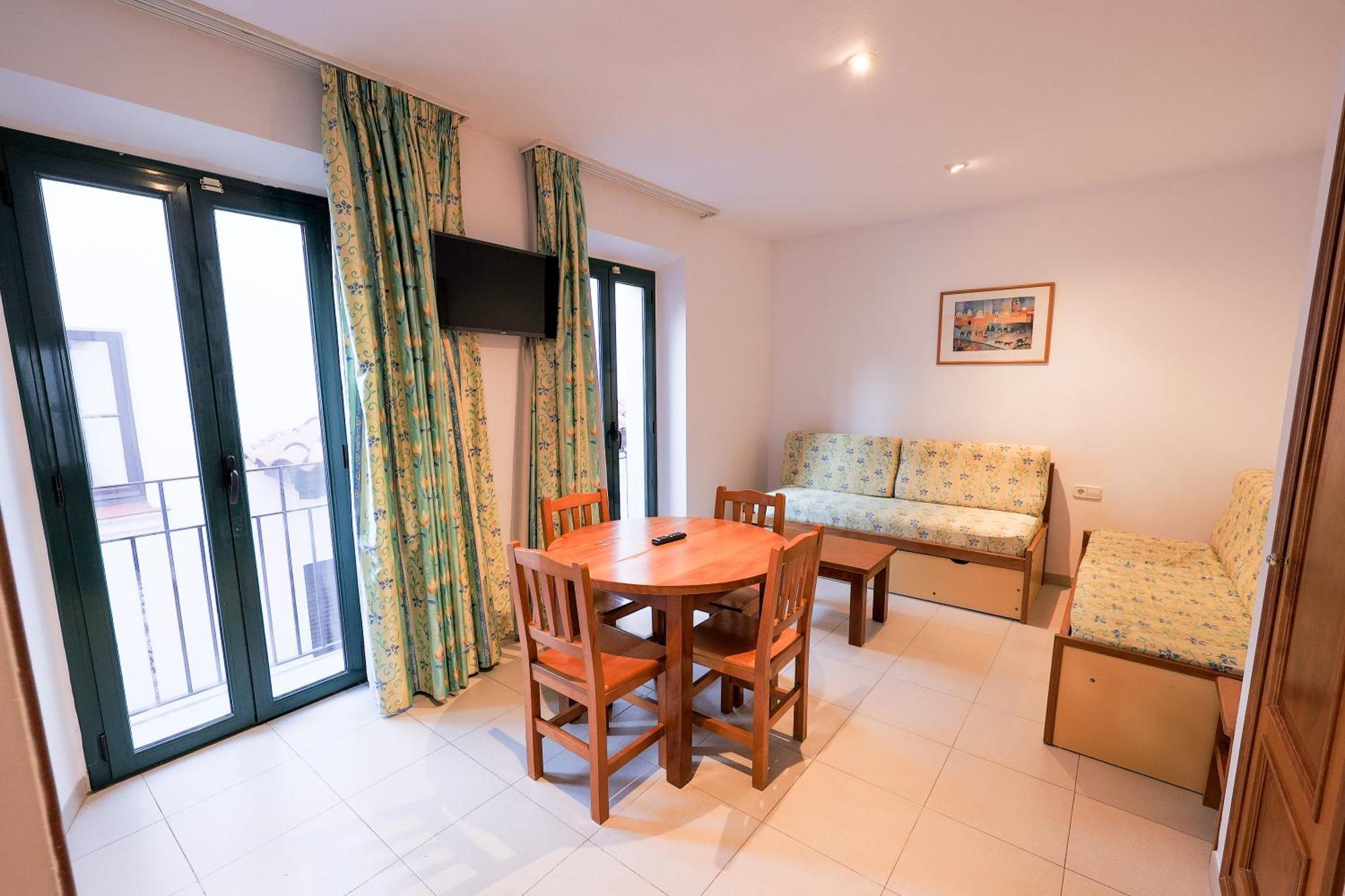 Apartamentos Royal Lloret de Mar Exteriör bild