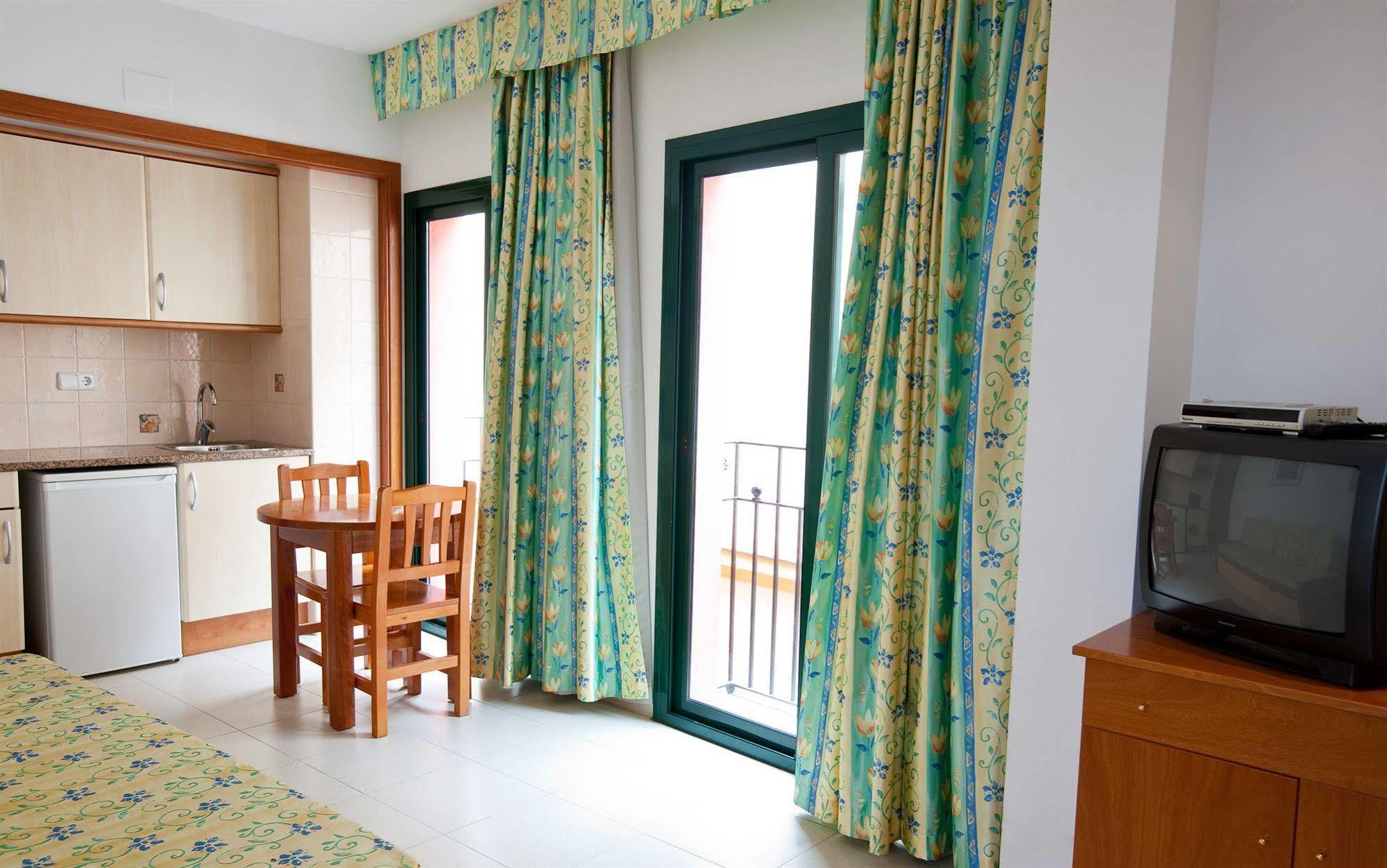 Apartamentos Royal Lloret de Mar Exteriör bild